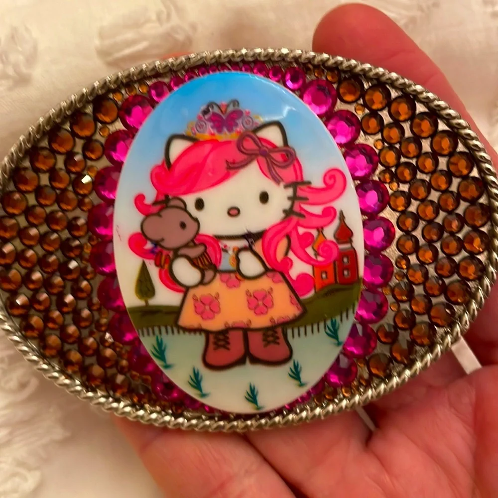 Vintage Tarina Tarantino Pink Head Hello Kitty Swarovski rhinestone belt buckle - Picture 10 of 12